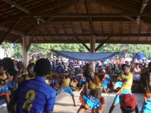 A close-up look at Paso Nuevo's performance.